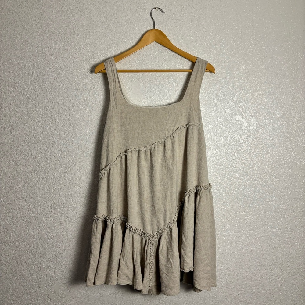 Jacquie The Label Dress Women’s Beige Sleeveless Size Large STYLE# ISC1707D